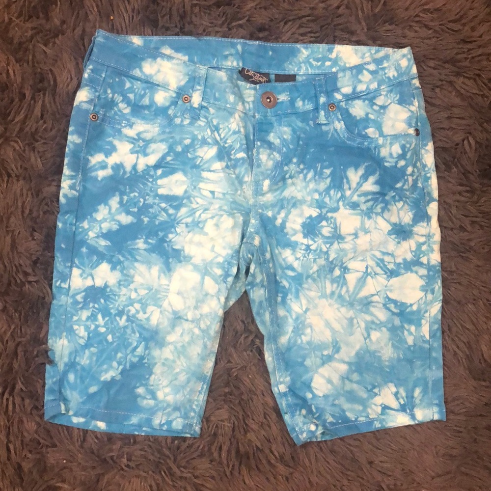 City Streets tie dye shorts size 5